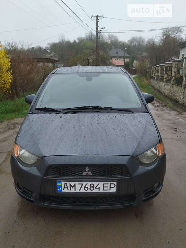 Хетчбек Mitsubishi Colt 2009 в Львові