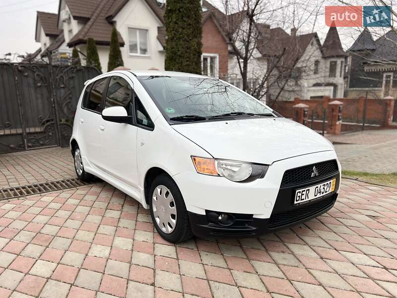 Хэтчбек Mitsubishi Colt 2010 в Черновцах