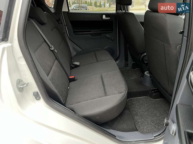 Хэтчбек Mitsubishi Colt 2010 в Черновцах