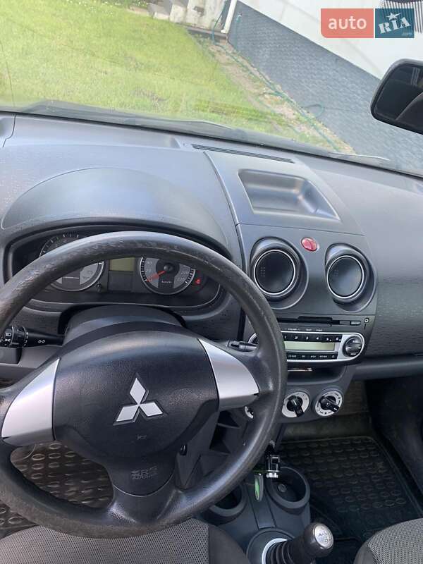 Хэтчбек Mitsubishi Colt 2009 в Ровно фото 8 Хэтчбек Mitsubishi Colt 2009 в Ровно