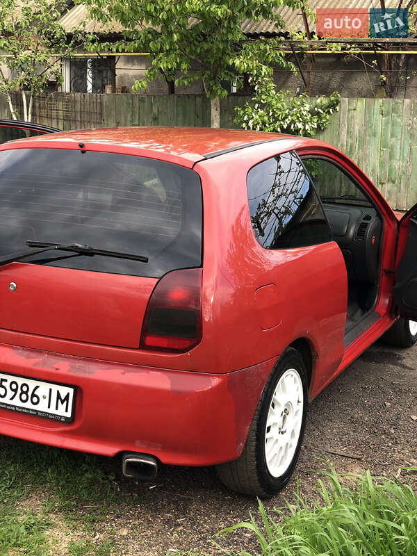 Хетчбек Mitsubishi Colt 2000 в Одесі