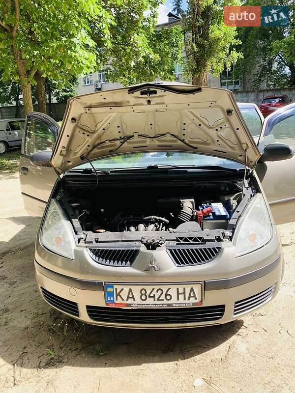 Хэтчбек Mitsubishi Colt 2008 в Киеве