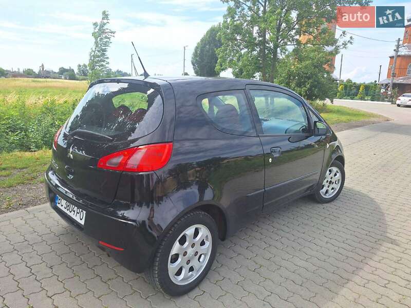 Хетчбек Mitsubishi Colt 2005 в Стрию