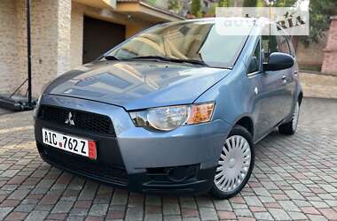 Хэтчбек Mitsubishi Colt 2009 в 