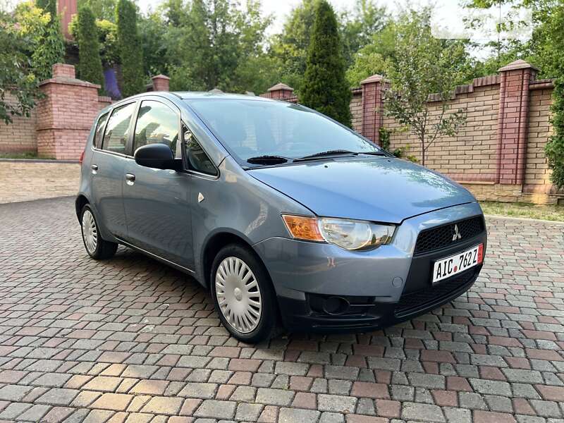 Хэтчбек Mitsubishi Colt 2009 в Черновцах