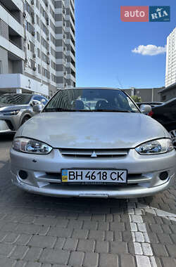 Хэтчбек Mitsubishi Colt 2002 в 