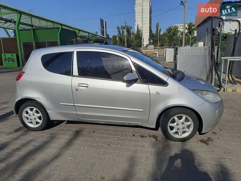 Mitsubishi Colt 2006