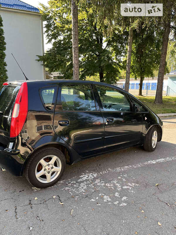 Хэтчбек Mitsubishi Colt 2005 в Корце