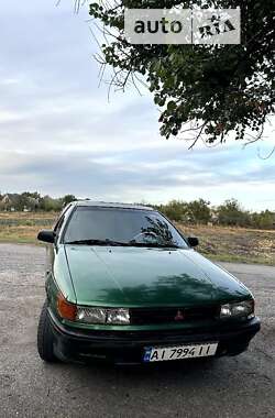 Хэтчбек Mitsubishi Colt 1990 в Киеве