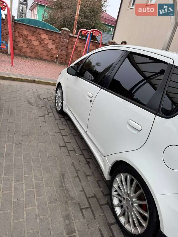 Хэтчбек Mitsubishi Colt 2011 в Ровно
