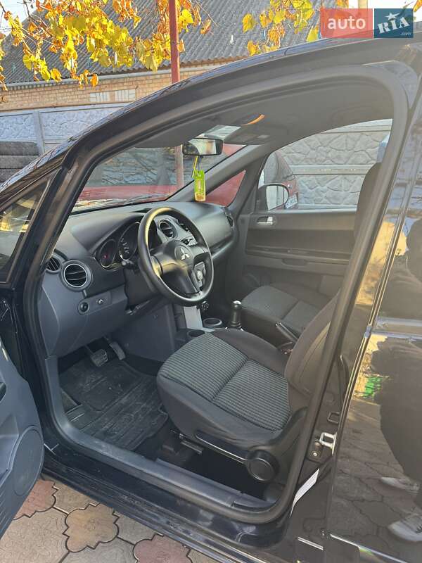 Хетчбек Mitsubishi Colt 2007 в Запоріжжі