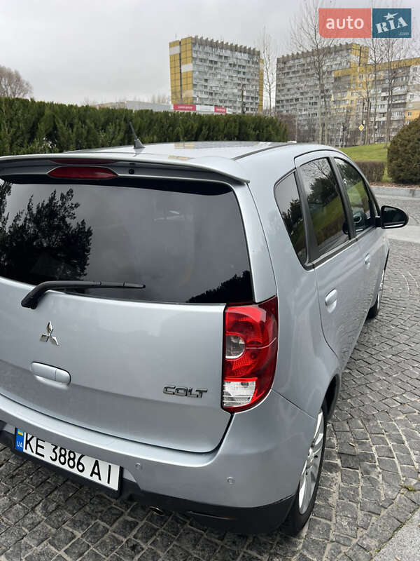 Хэтчбек Mitsubishi Colt 2011 в Днепре