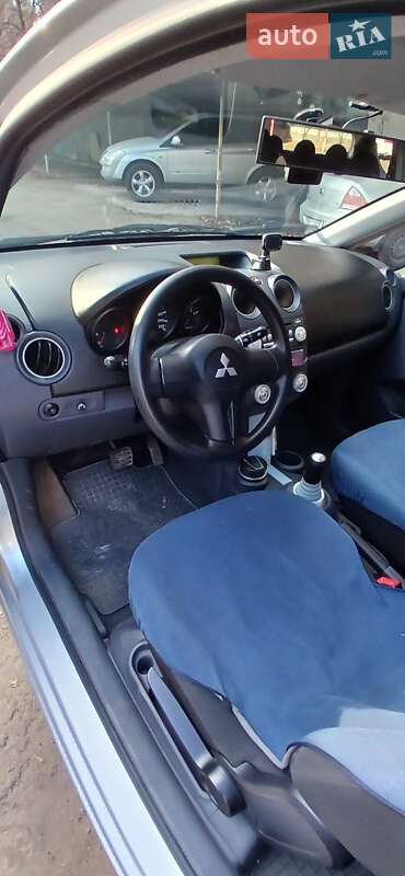 Хэтчбек Mitsubishi Colt 2007 в Одессе фото 7 Хэтчбек Mitsubishi Colt 2007 в Одессе