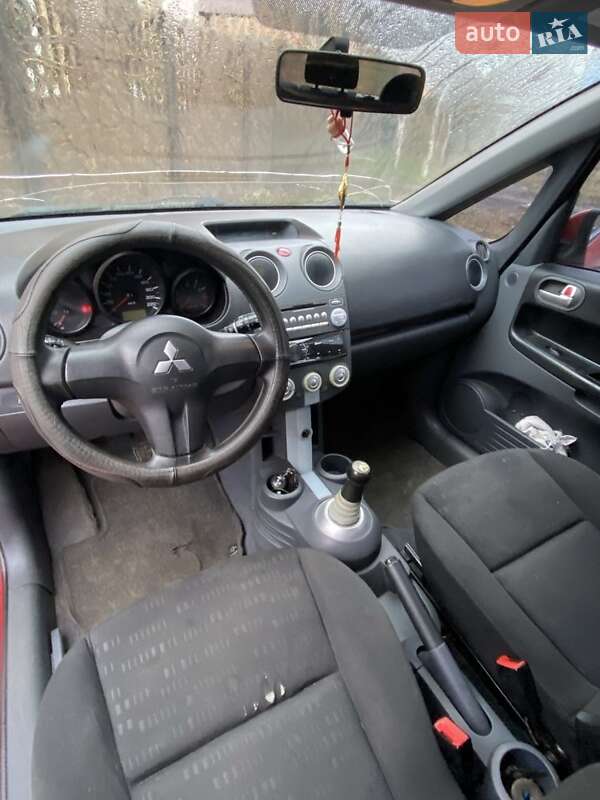 Хэтчбек Mitsubishi Colt 2006 в Харькове фото 3 Хэтчбек Mitsubishi Colt 2006 в Харькове