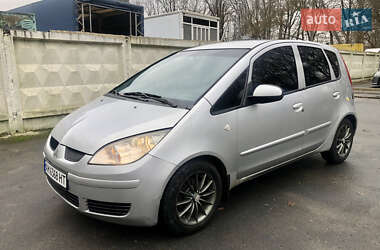 Хетчбек Mitsubishi Colt 2006 в Звягелі