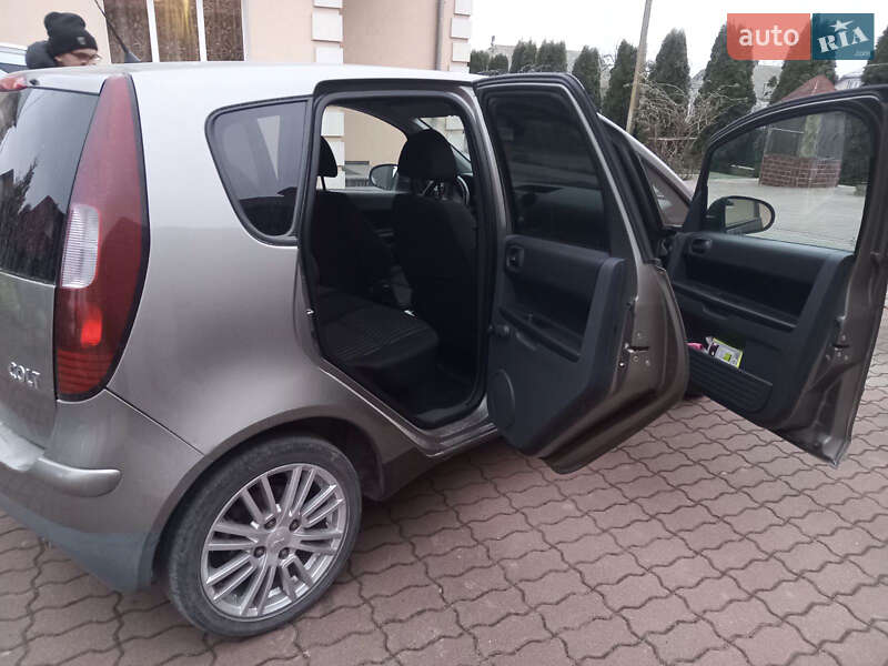 Хетчбек Mitsubishi Colt 2008 в Гусятині
