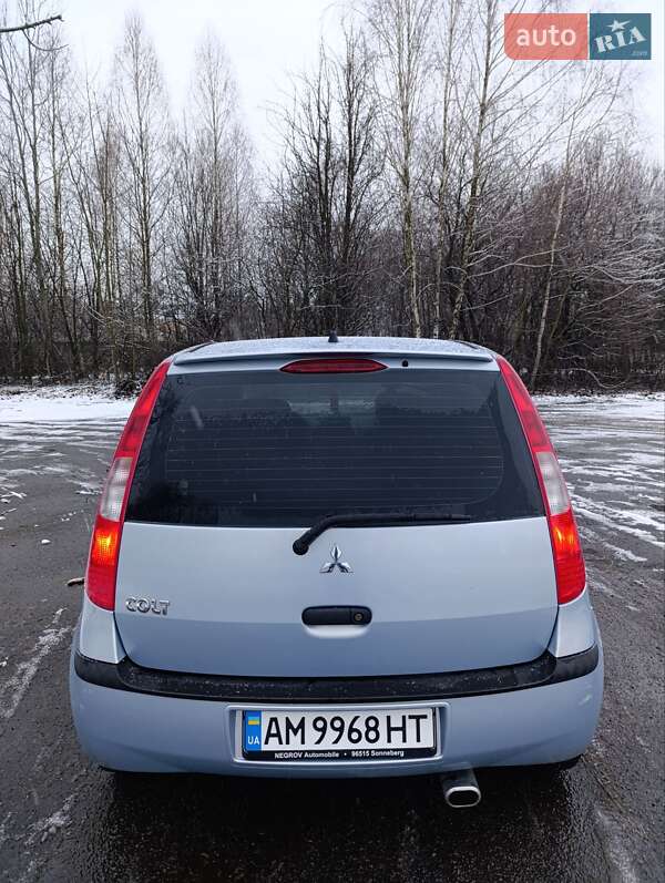 Хэтчбек Mitsubishi Colt 2005 в Звягеле