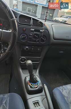 Хэтчбек Mitsubishi Colt 1997 в 