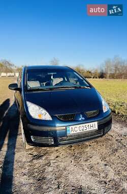 Хэтчбек Mitsubishi Colt 2004 в 