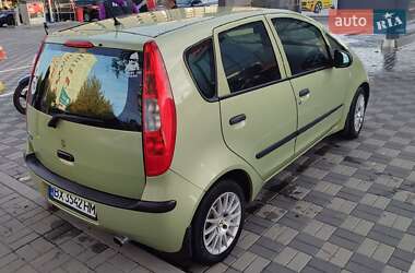 Хэтчбек Mitsubishi Colt 2005 в 