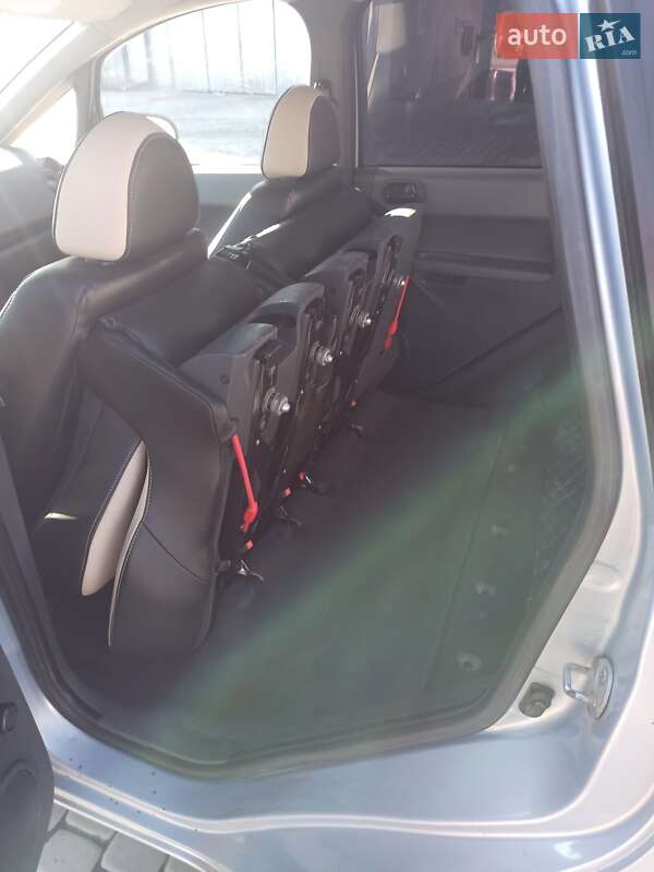 Хэтчбек Mitsubishi Colt 2005 в Староконстантинове