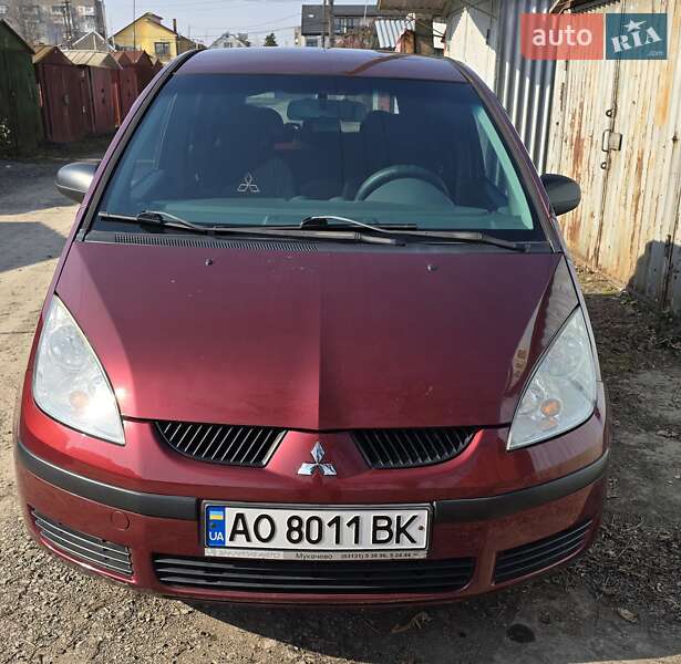 Хетчбек Mitsubishi Colt 2007 в Ужгороді