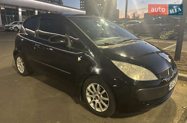 Хэтчбек Mitsubishi Colt 2005 в 