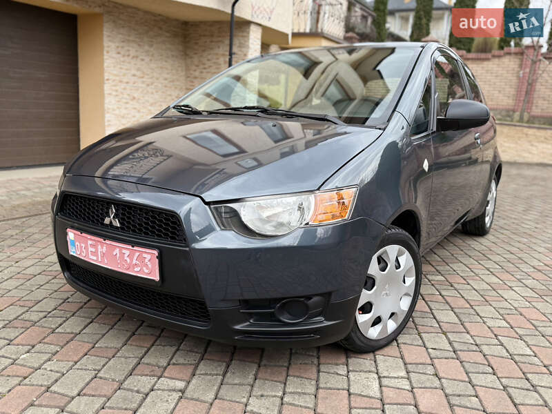 Хэтчбек Mitsubishi Colt 2009 в 