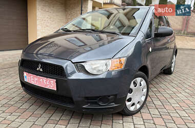Хэтчбек Mitsubishi Colt 2009 в 