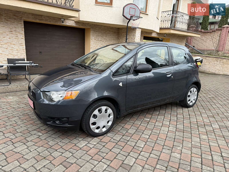 Хэтчбек Mitsubishi Colt 2009 в Черновцах