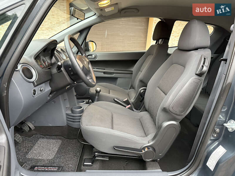 Хэтчбек Mitsubishi Colt 2009 в Черновцах