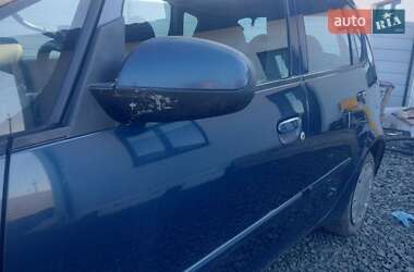 Хэтчбек Mitsubishi Colt 2006 в 