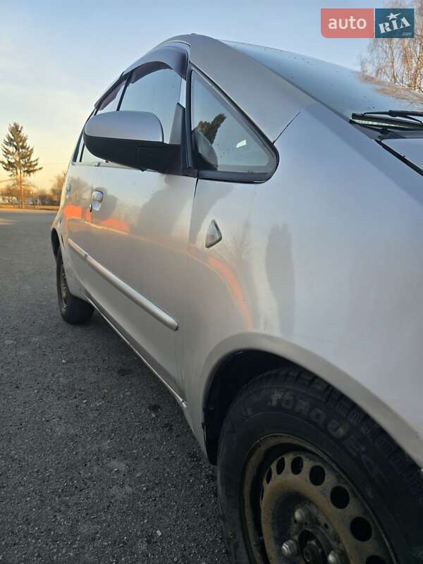 Хэтчбек Mitsubishi Colt 2005 в Хмельнике