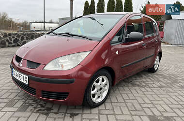 Хэтчбек Mitsubishi Colt 2005 в 