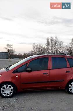 Хэтчбек Mitsubishi Colt 2005 в 