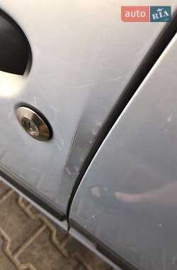 Хэтчбек Mitsubishi Colt 2004 в 