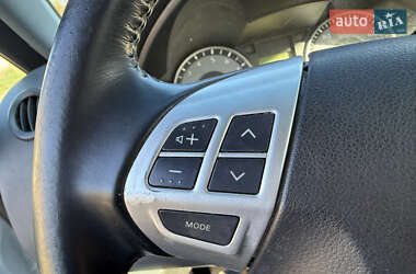 Хэтчбек Mitsubishi Colt 2009 в 