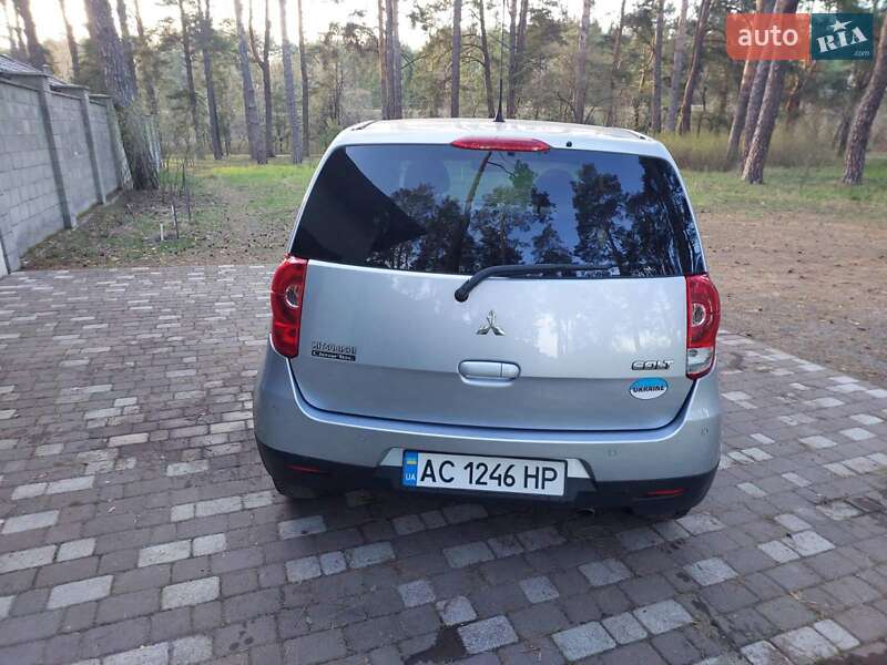 Хэтчбек Mitsubishi Colt 2011 в Чернигове
