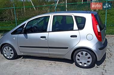 Хэтчбек Mitsubishi Colt 2004 в Скале-Подольской