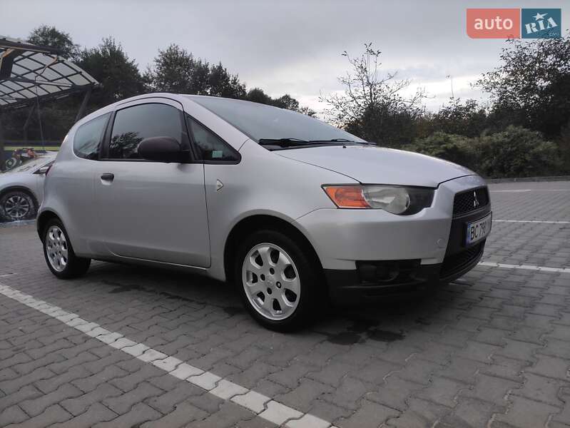 Хэтчбек Mitsubishi Colt 2009 в Львове