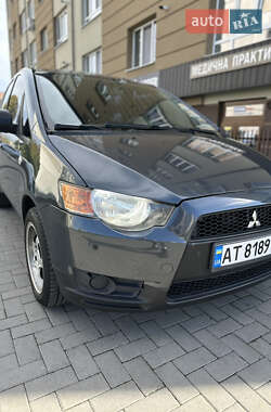 Хэтчбек Mitsubishi Colt 2010 в 