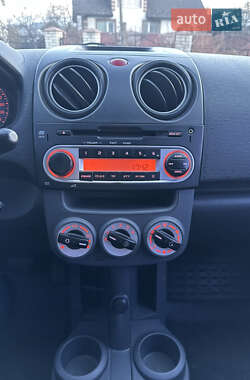 Хэтчбек Mitsubishi Colt 2010 в 