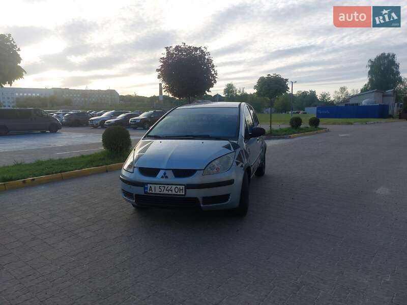 Mitsubishi Colt 2005