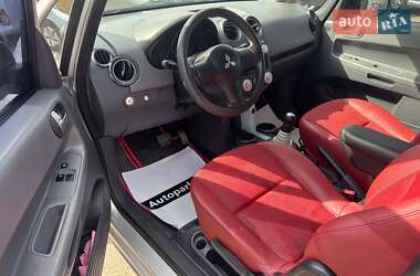 Хетчбек Mitsubishi Colt 2006 в 