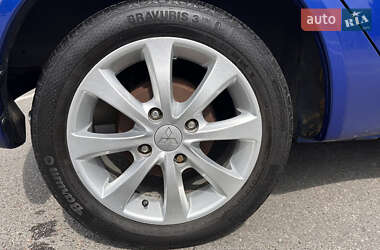 Хэтчбек Mitsubishi Colt 2008 в 