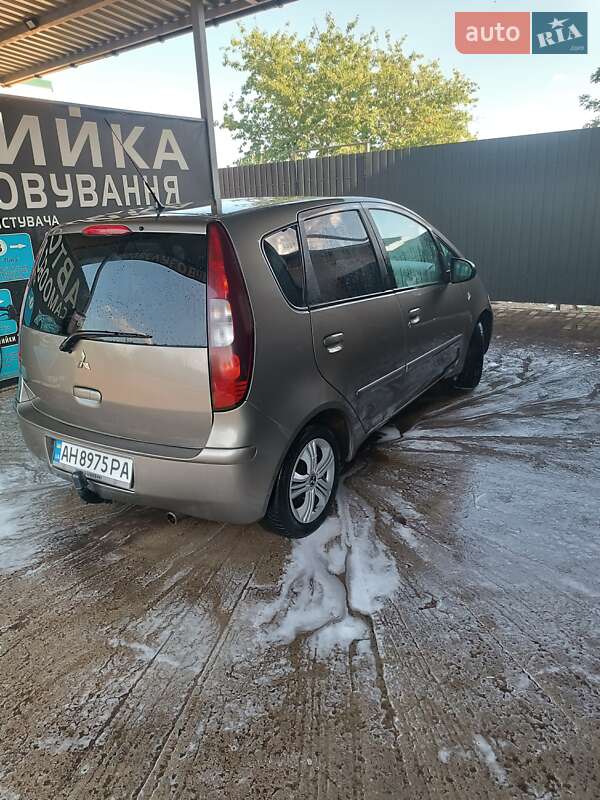 Хэтчбек Mitsubishi Colt 2007 в Черноморске