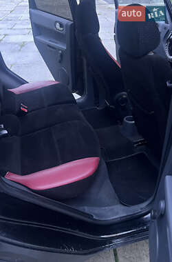 Хетчбек Mitsubishi Colt 2006 в 