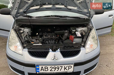 Хэтчбек Mitsubishi Colt 2005 в 