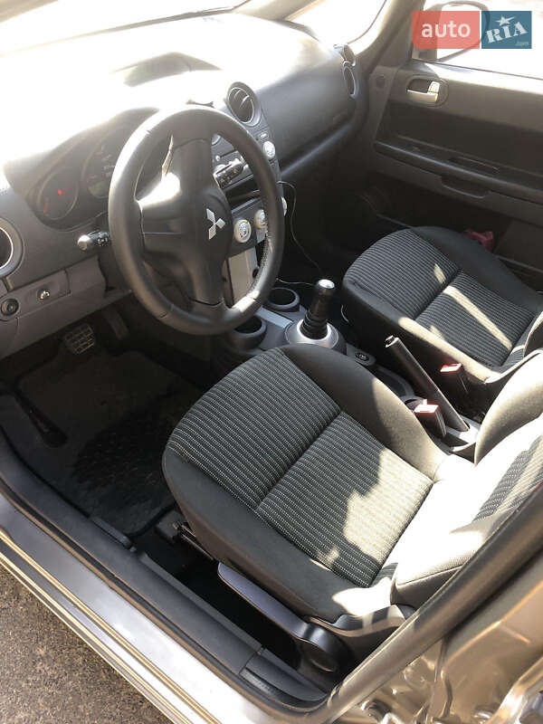 Хетчбек Mitsubishi Colt 2007 в Києві