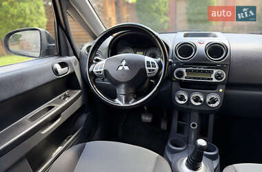 Хэтчбек Mitsubishi Colt 2010 в 